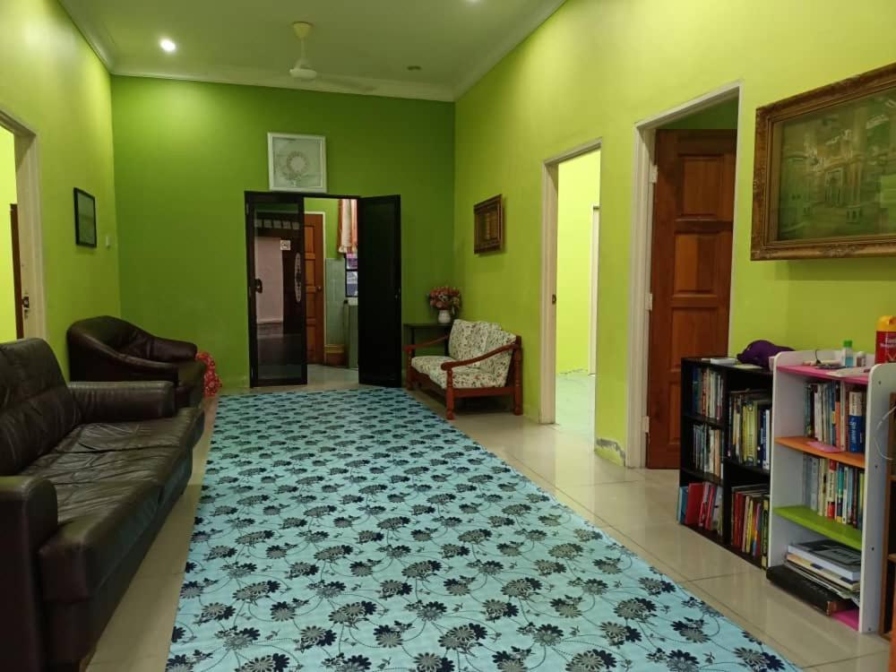 Homestay Jannati Tambun Exterior photo